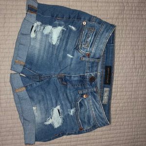 💙Aeropostale Midi Shorts💙